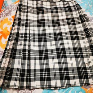 Vintage mini black and white kilt